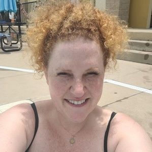 Meet your Posher, Robyn